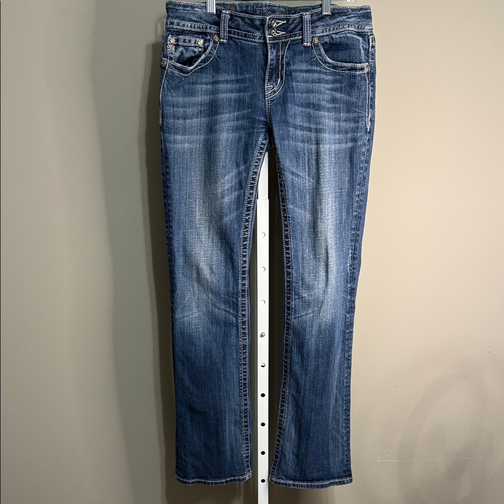 Women's Blue Washed Straight-Leg Jeans